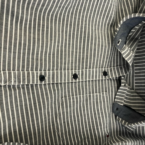Tommy Hilfiger Womens button down shirt size Sp - Picture 3 of 5